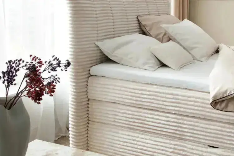 Lit Coffre Box Spring PALERMO avec Matelas à Ressorts Intégré