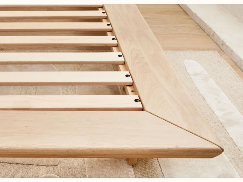 Lit plateforme en bois massif LIVIA