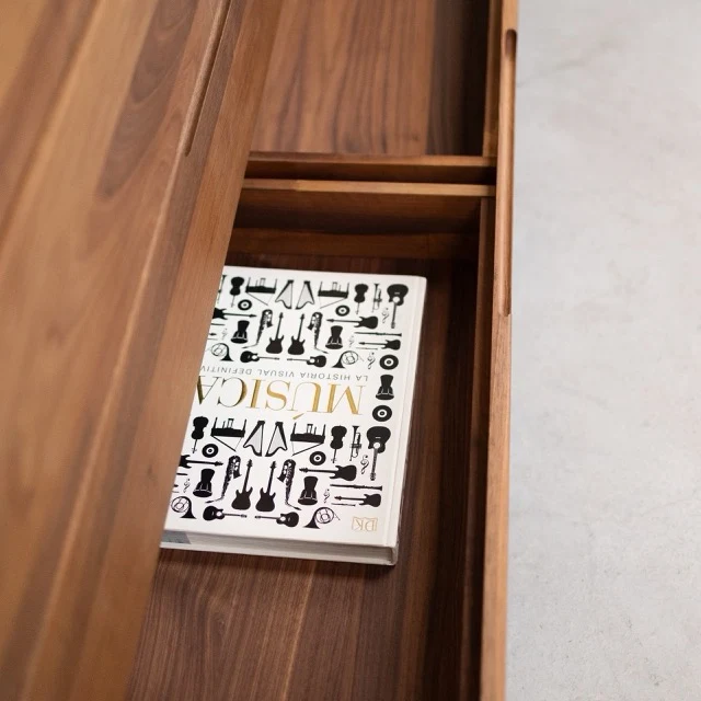 Commode en bois massif SWEDEN 4.2 | NordicStory