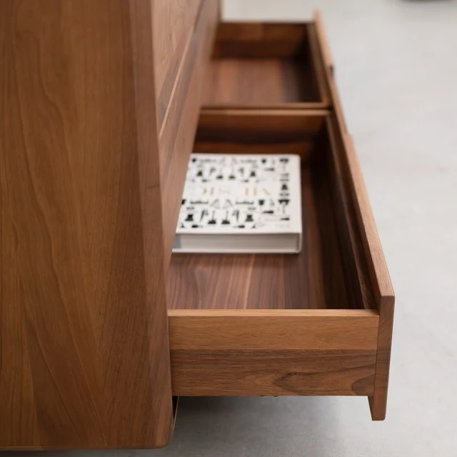 Commode en bois massif SWEDEN 4.2 | NordicStory