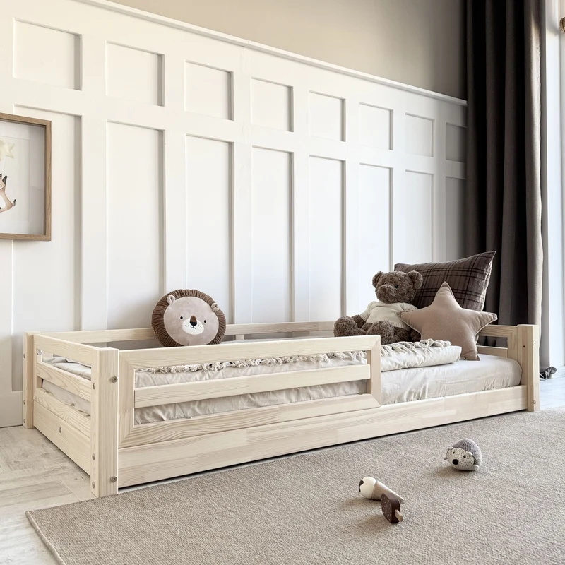 Lit simple en bois avec barrière • Alma