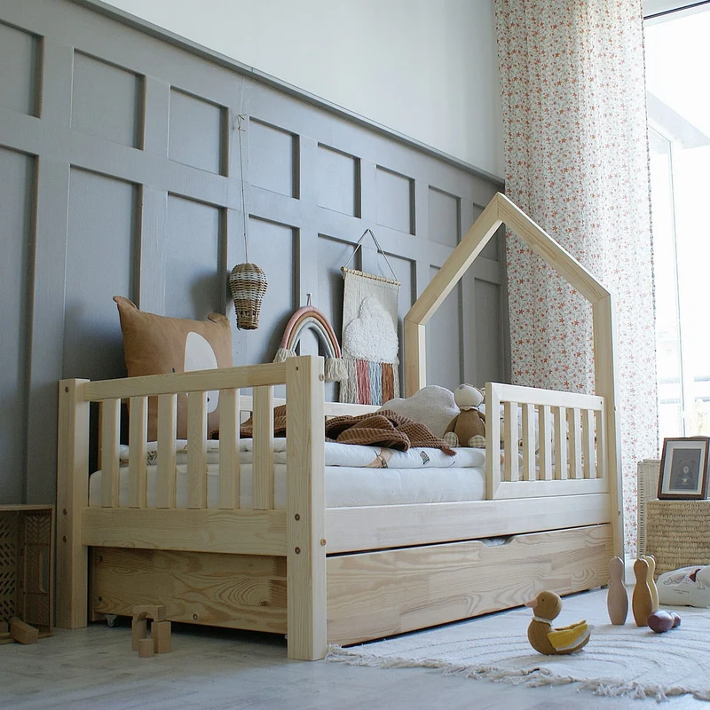 Lit simple maisonette en bois avec tiroir, toit en tête de lit • Nohr