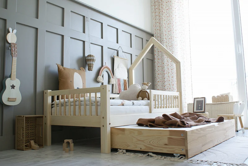 Lit simple maisonette en bois avec tiroir, toit en tête de lit • Milie