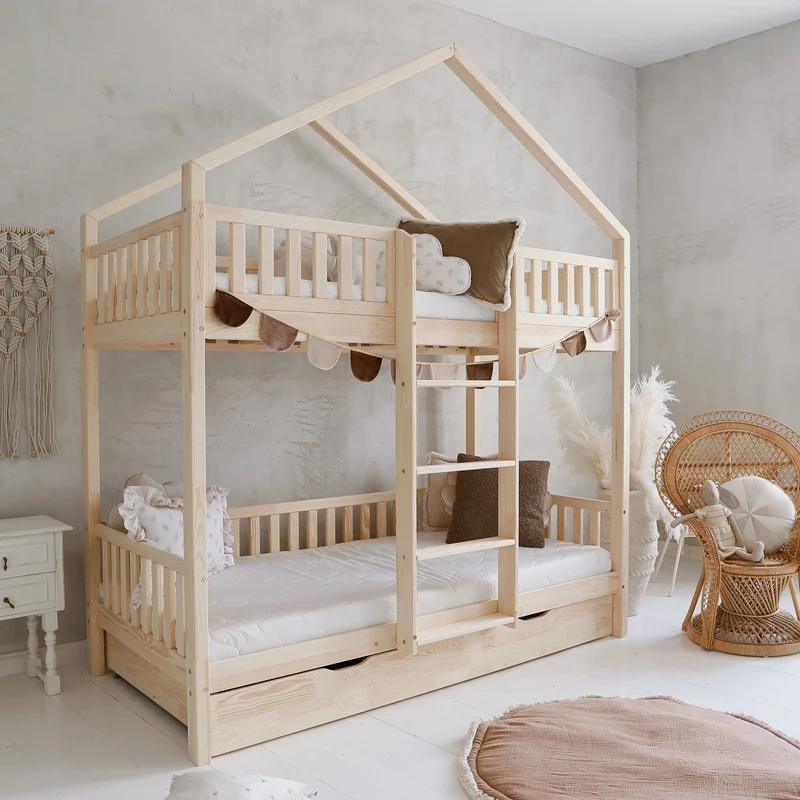 Lit cabane superposé 90x190cm en bois avec tiroir, toit pointu et échelle centrale • Nohr