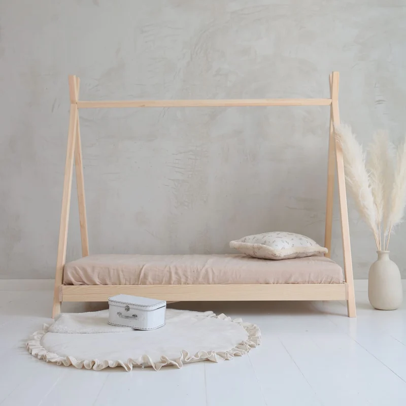Lit simple tipi en bois • Aponi