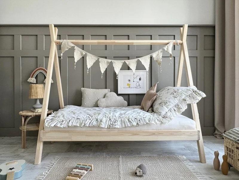 Lit simple tipi en bois avec tiroir • Aponi