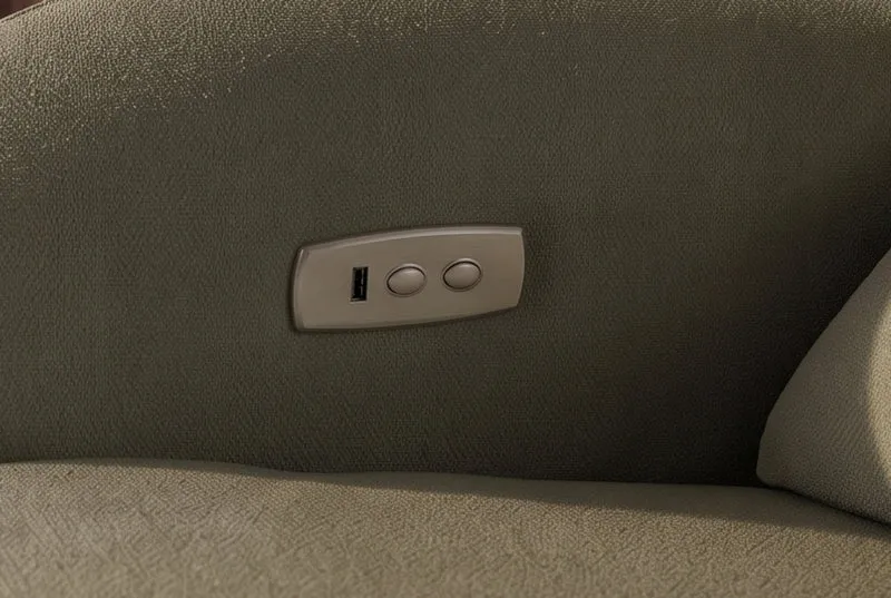 Fauteuil de cinéma électrique PRIORITY vert inclus coussin 360° rotatif avec prise USB