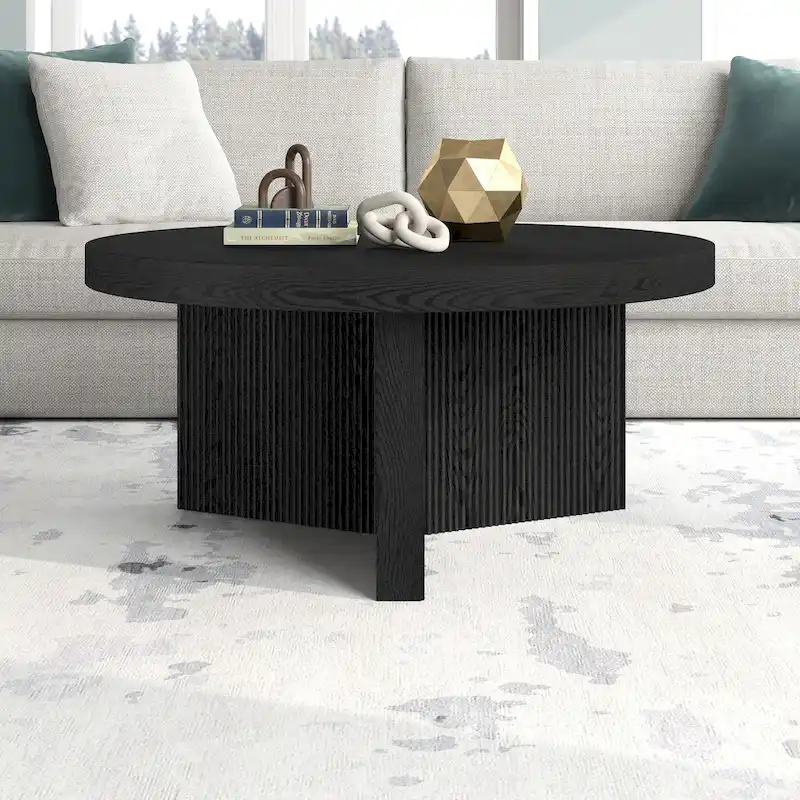 Table basse ronde scandinave de 81 cm avec base cannelée et finition aspect bois