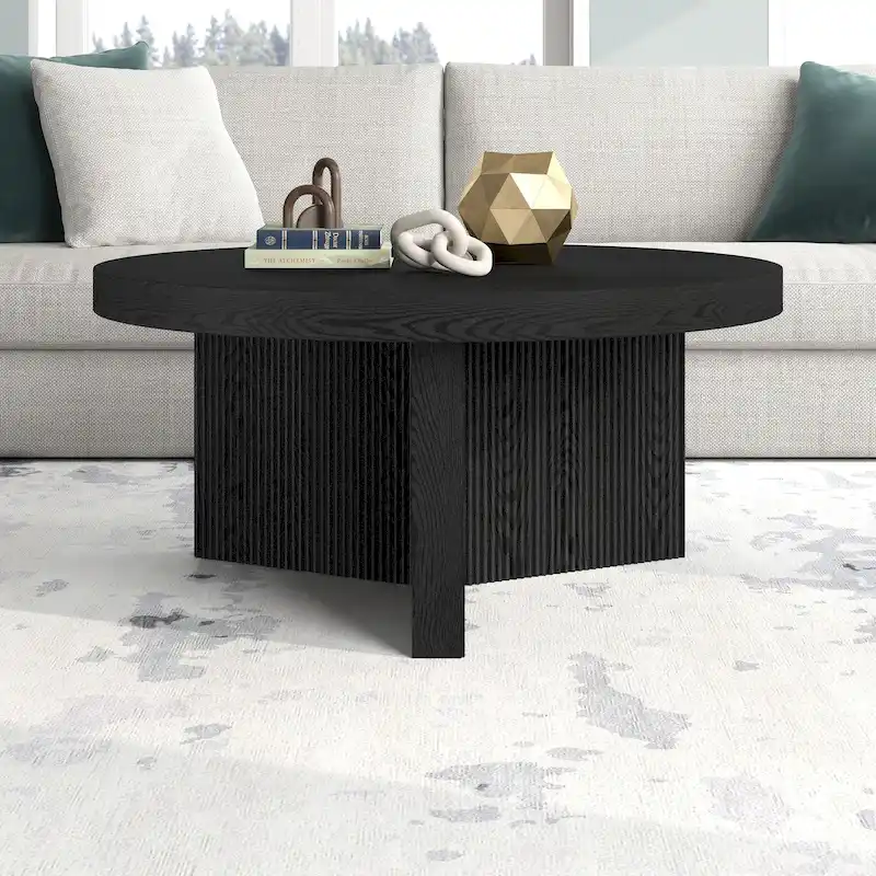Table basse ronde scandinave de 81 cm avec base cannelée et finition aspect bois