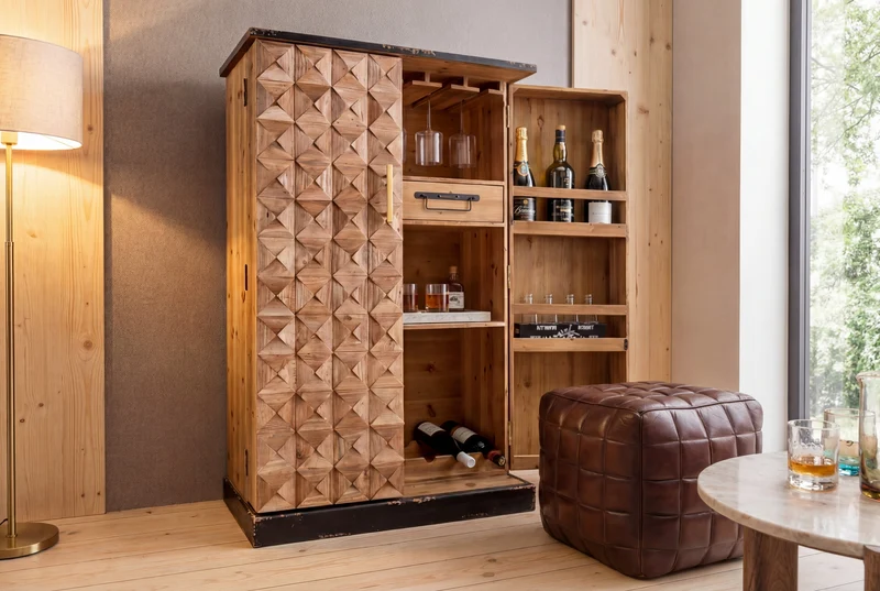 Meuble bar design BODEGA 120cm en bois de pin naturel avec façade 3D et étagère à bouteilles