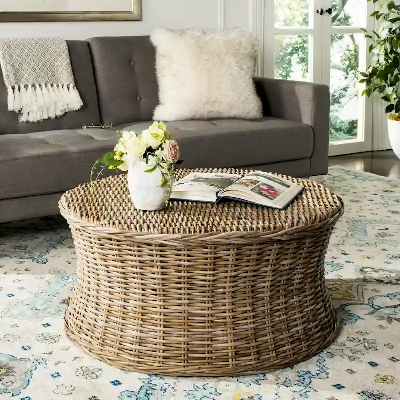Ottoman de cocktail en rotin tressé – Design concave discret pour usage intérieur