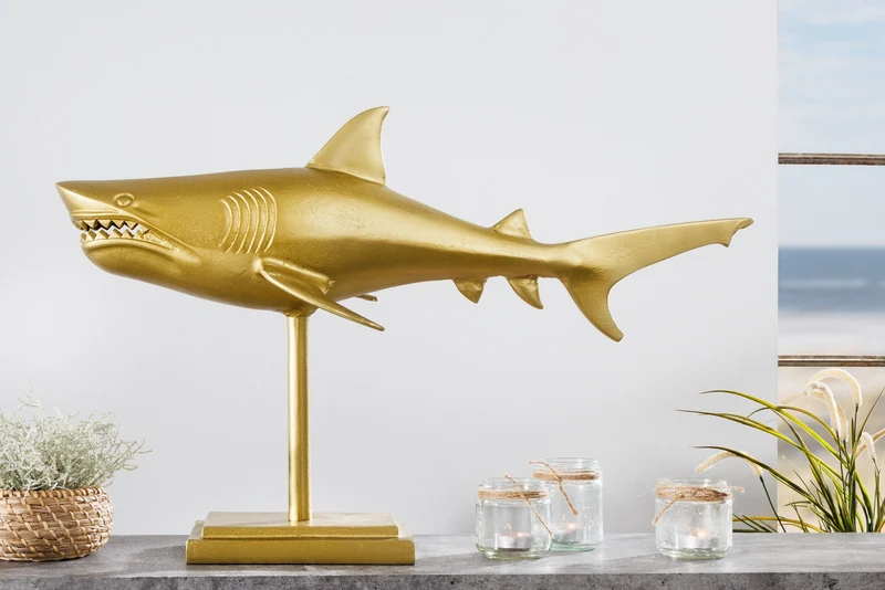 Sculpture maritime HAI 68cm doré fait main en métal design requin