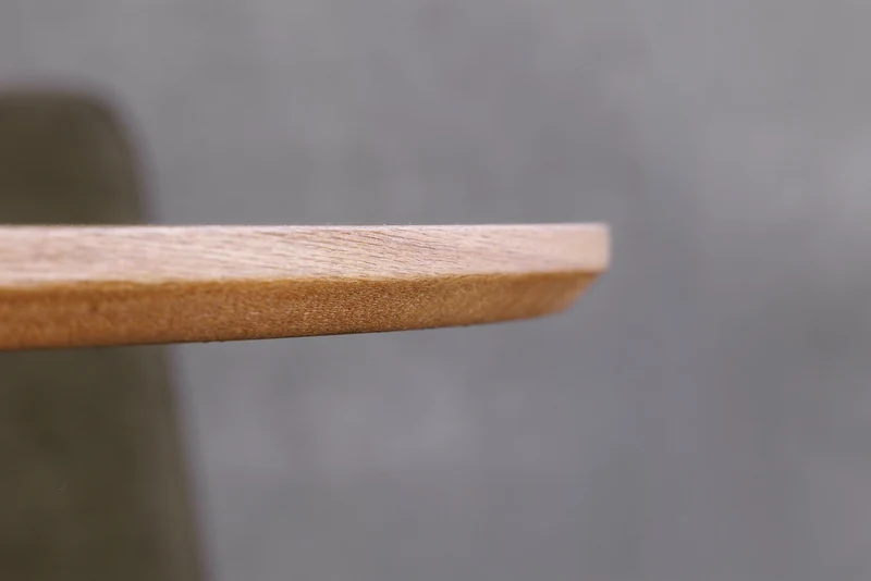Table à manger ronde ATELIER 120cm chêne naturel métal noir