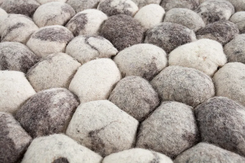 Tapis en laine vierge tissé main ORGANIC LIVING 200x120cm feutre gris aspect pierre