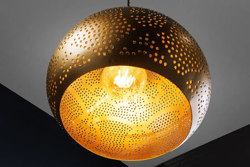 Lampe suspendue faite main ORIENT LIVING 50cm forme larme en fer doré