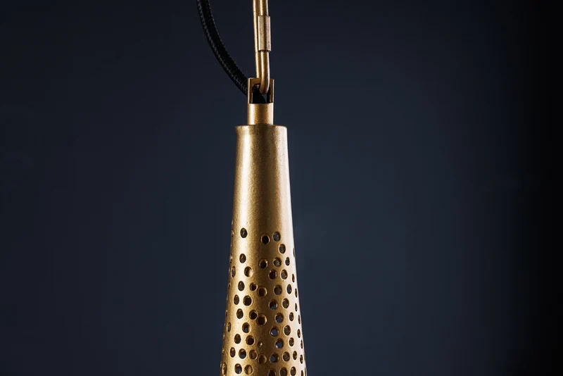 Lampe suspendue faite main ORIENT LIVING 50cm forme larme en fer doré