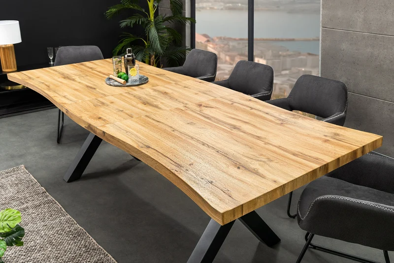 Table à manger extensible WILD 180-220 cm aspect chêne sauvage marron bord d'arbre noir