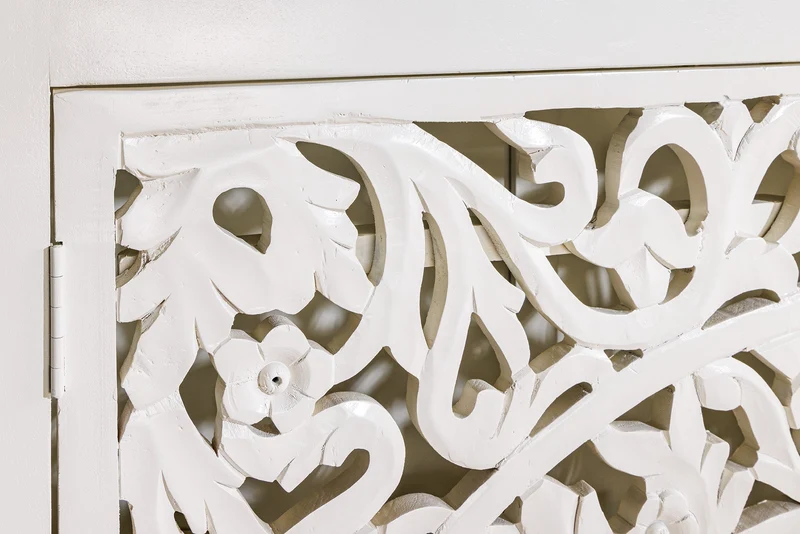 Buffet haut massif MARRAKESCH 140cm en manguier blanc avec décoration faite main