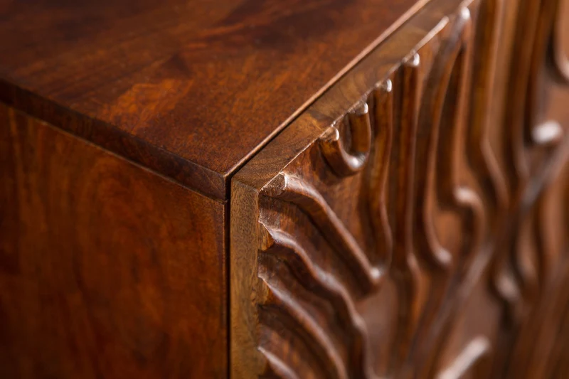 Buffet fabriqué à la main FLUID 160 cm en bois de manguier avec des sculptures 3D élaborées