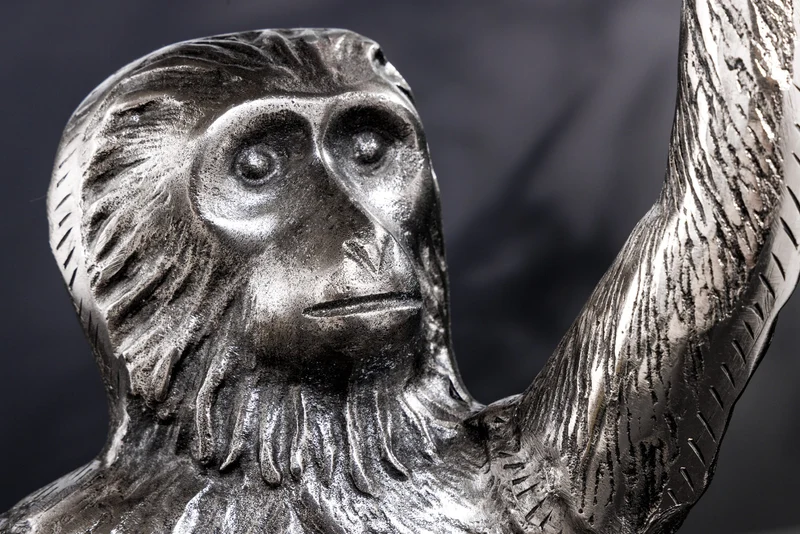 Table d'appoint design WILDLIFE MONKEY 60cm métal argenté fait main
