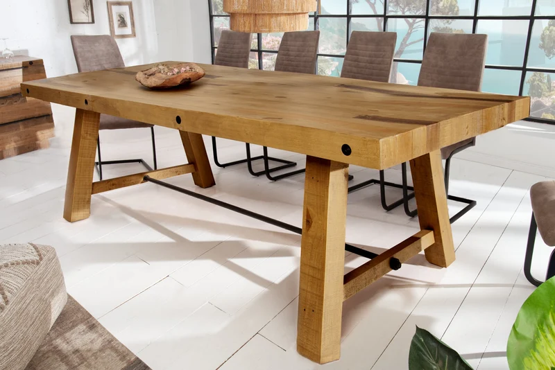 Table à manger solide FINCA 240 cm vintage marron en pin recyclé design industriel