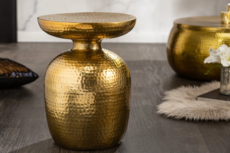 Table d'appoint artisanale ORIENT 50cm design martelé doré