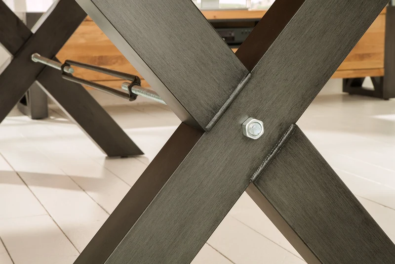 Table à manger en bois massif THOR 200cm chêne sauvage naturel huilé gris structure en X métal design industriel