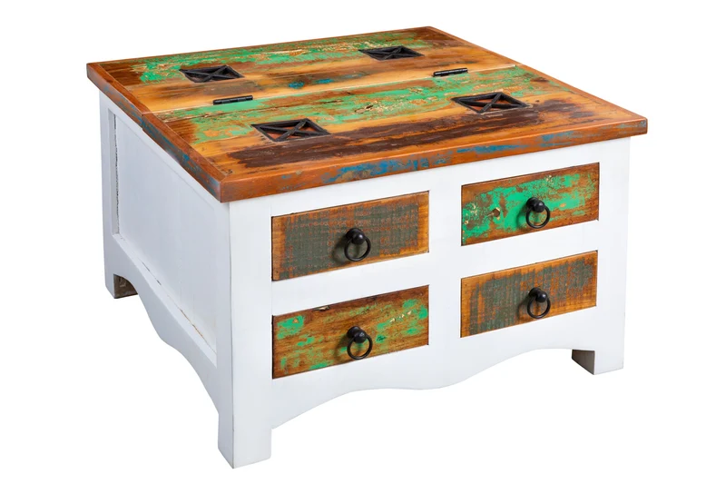 Table basse JAKARTA fabriquée à partir de bateaux de pêche recyclés