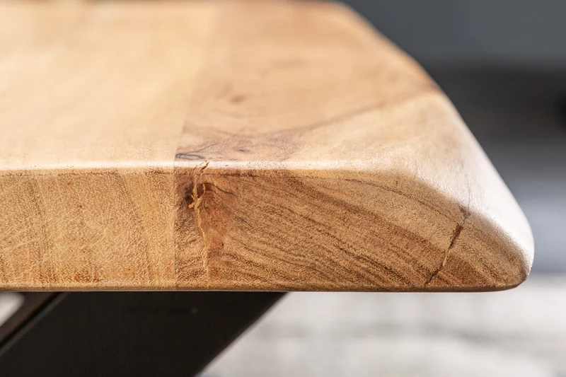 Table basse en bois massif MAMMUT 110cm bord acacia finition miel plateau 3,5cm