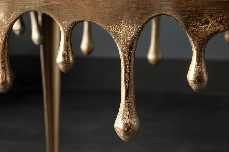 Table basse extravagante LIQUID LINE L 46cm design goutte d'or