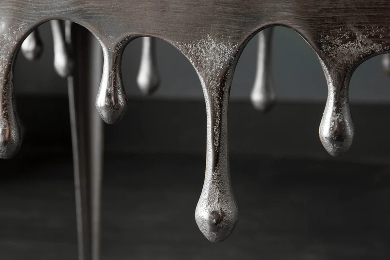 Table basse extravagante LIQUID LINE L 46cm argent design goutte