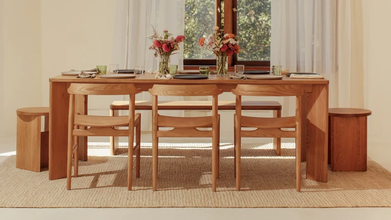 Frame Dining Table, Seats 4-6 People, Oak