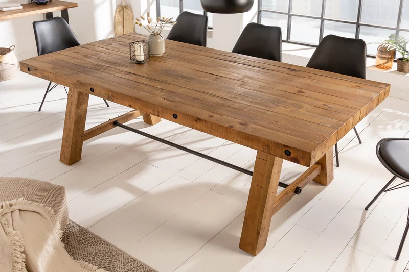 Table à manger solide FINCA 165 cm vintage marron en pin recyclé design industriel