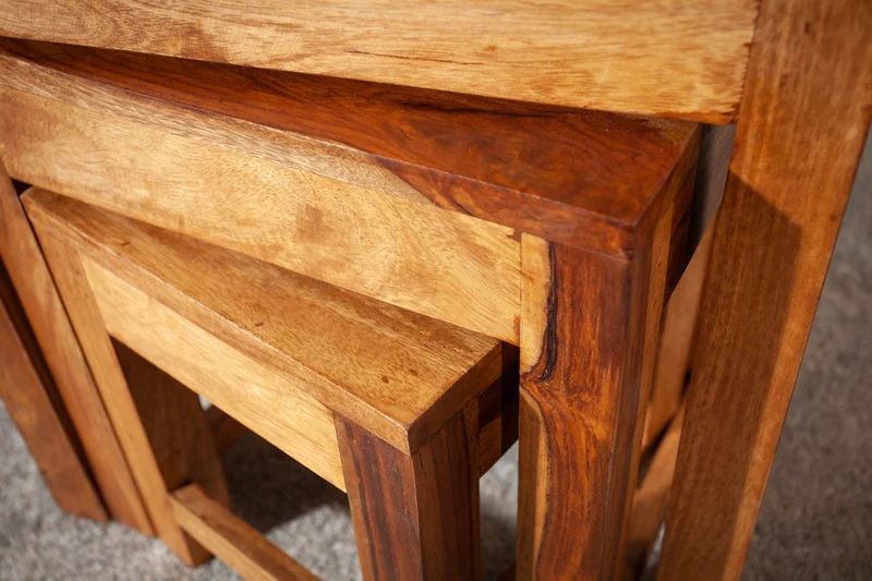 Ensemble de 3 tables d'appoint en bois massif MONSOON 45 cm Table basse en finition pierre de Sheesham marron