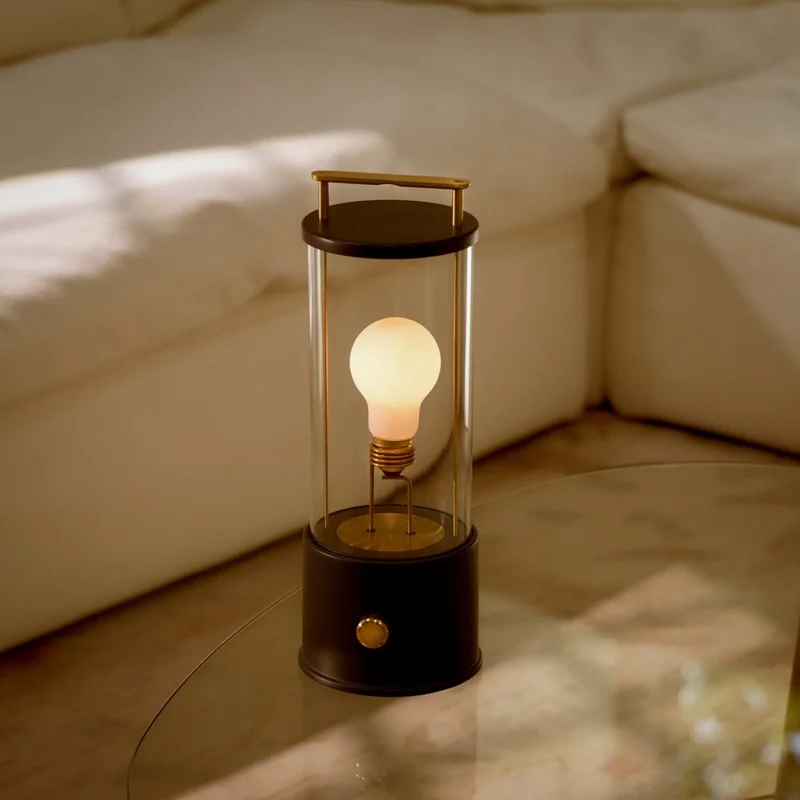 The Muse 2.0 Portable Lamp in Hackles Black