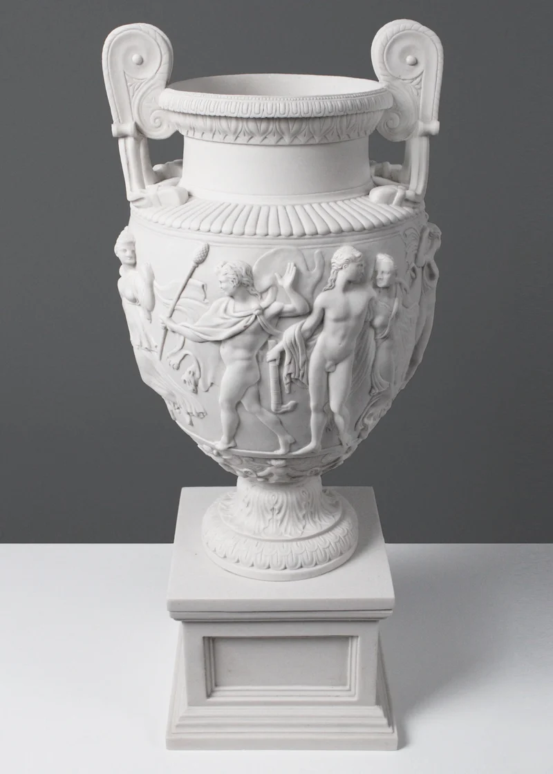 Vase Townley sur un Grand Piédestal - sculpture en marbre