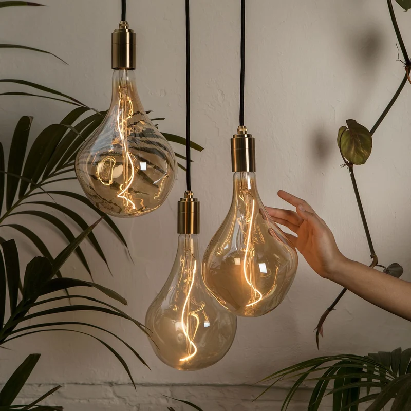 Triple Pendant in Oak + Voronoi II