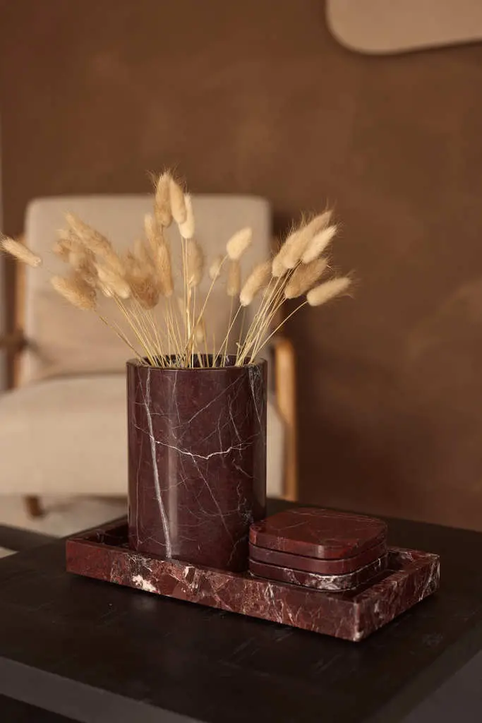 Vase / Rafraîchisseur de Bouteille en Marbre Rouge