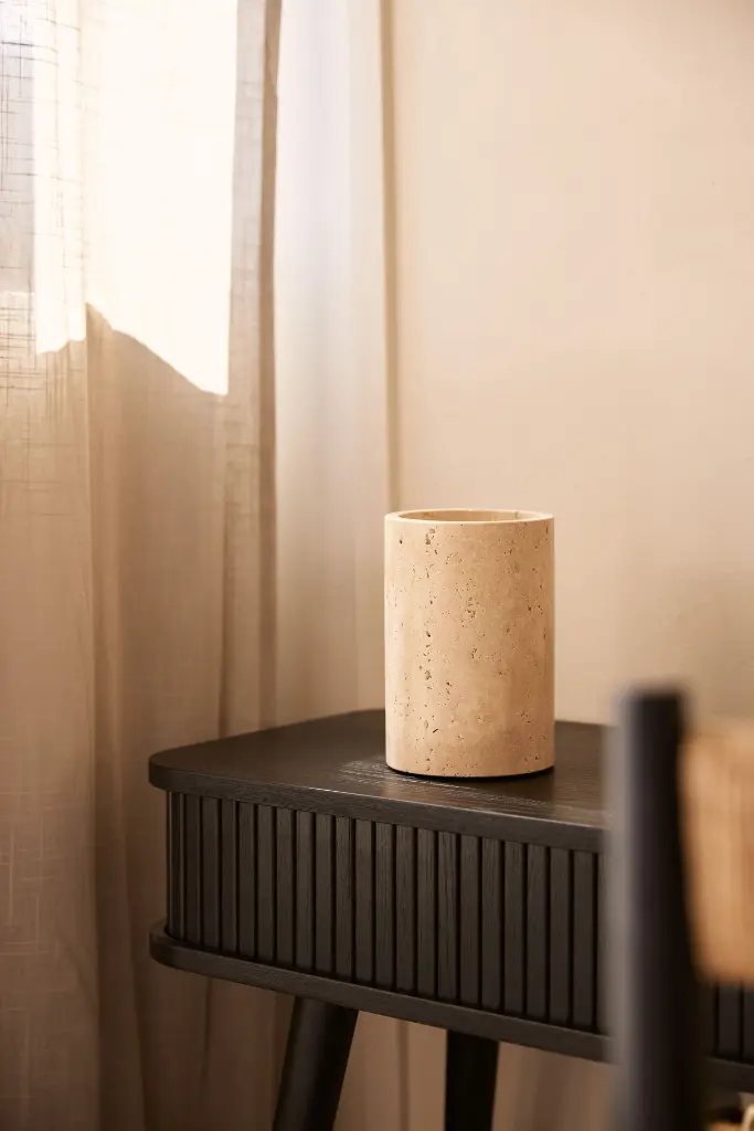 Vase / Rafraîchisseur de Bouteille en Pierre de Travertin
