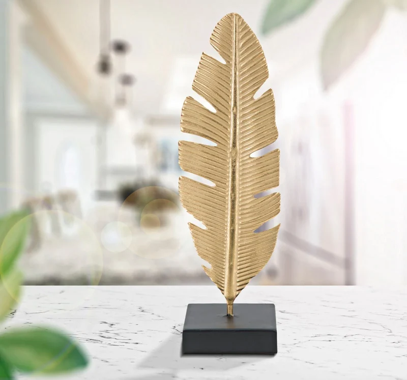 Décoration à la feuille dorée (sculpture moderne)