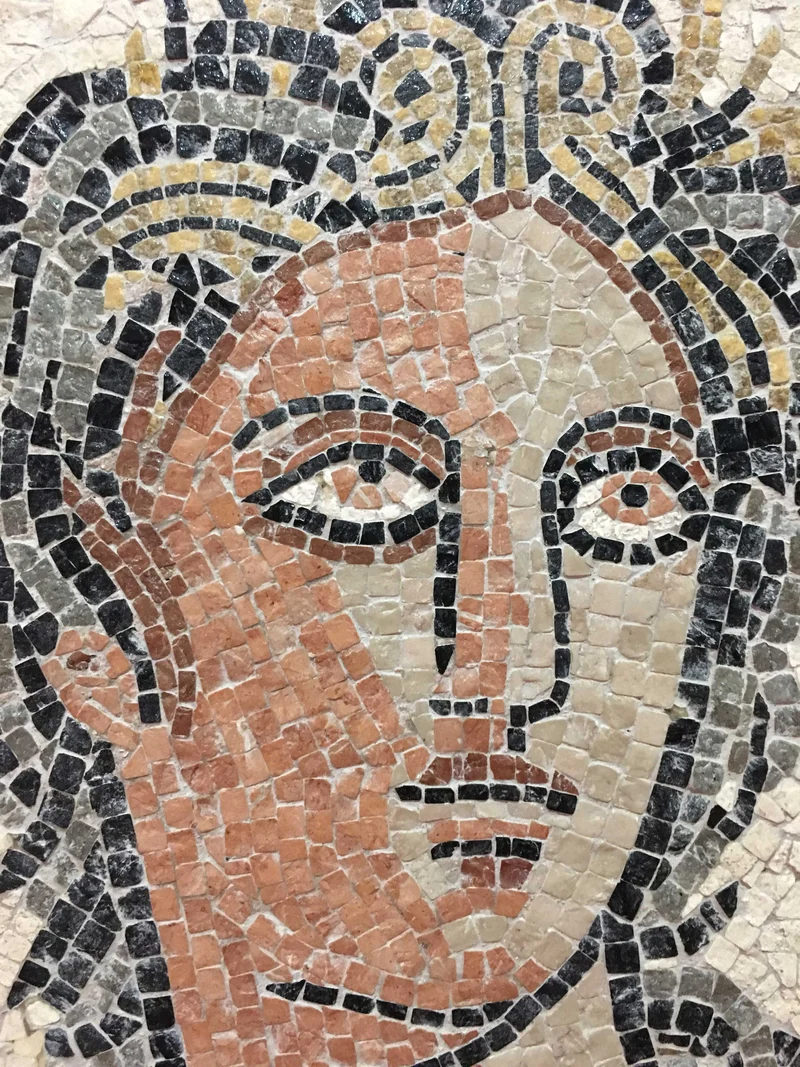 Mosaïque Euterpe, Muse de musique - incomplète - en marble