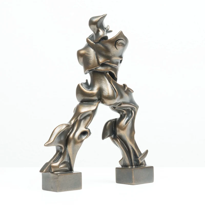 Sculpture Futuriste de Boccioni (Statue en Bronze Coulé à Froid)