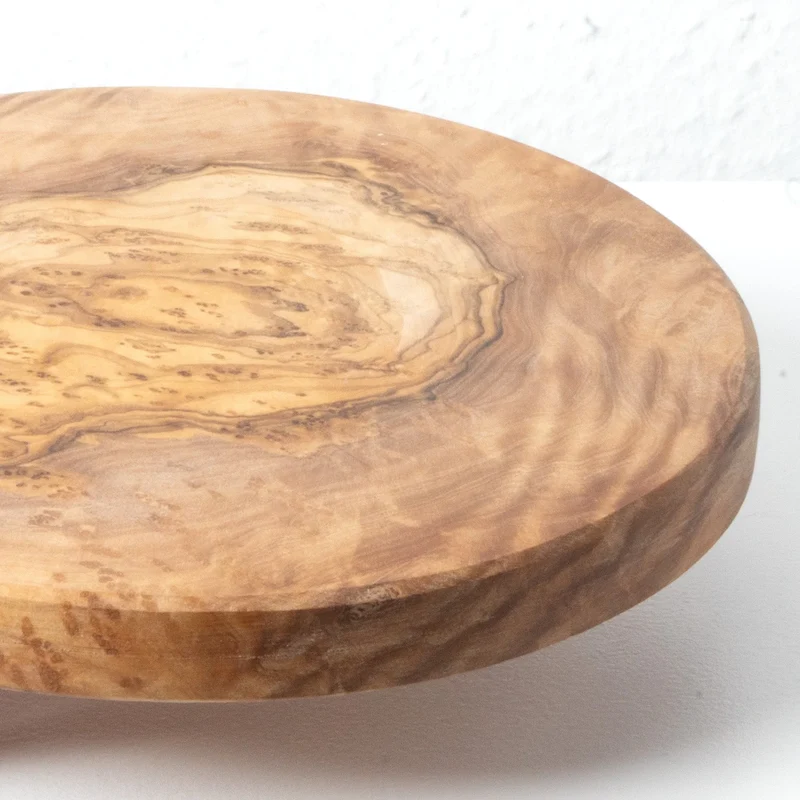 Planche à Découper Ronde en Bois d’Olivier Fait Main