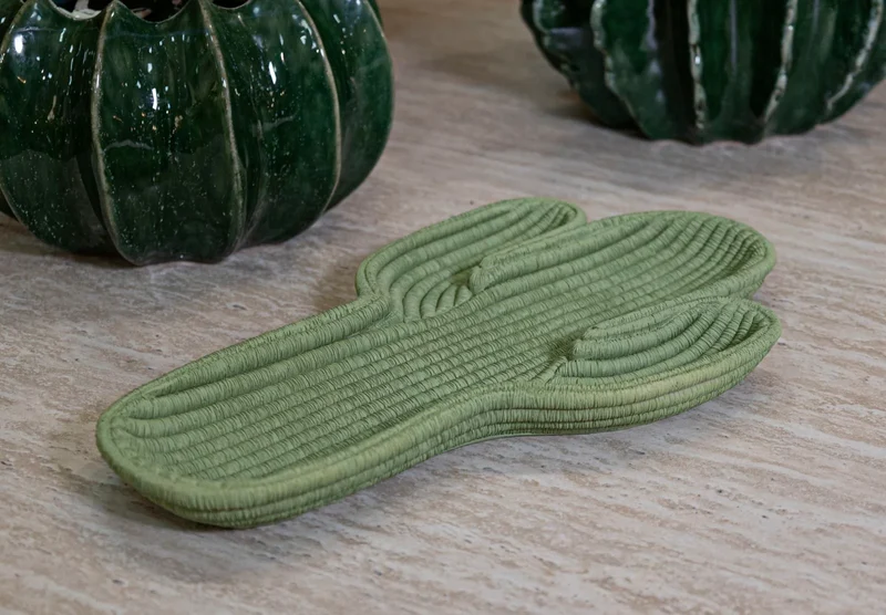 Plateau décoratif en résine verte – Cactus Modern Design
