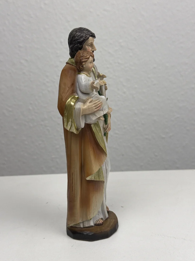 Sculpture de Saint Joseph – Père Adoptif de Jésus et Protecteur des Foyers