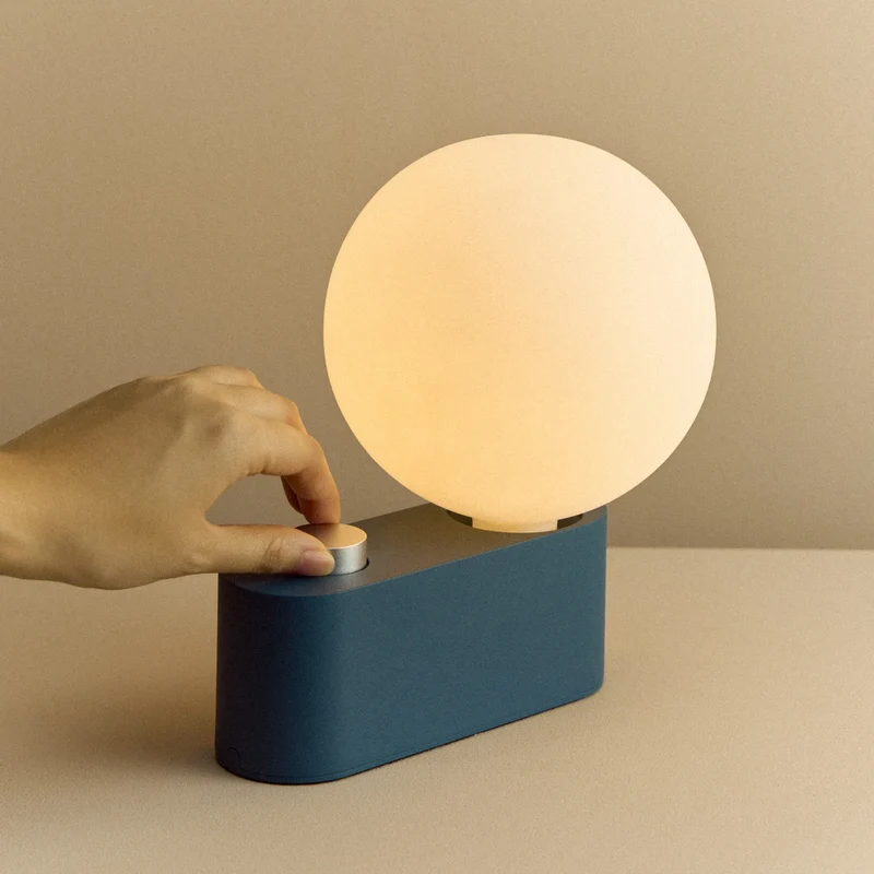 Alumina Multi-Use Lamp in Sapphire