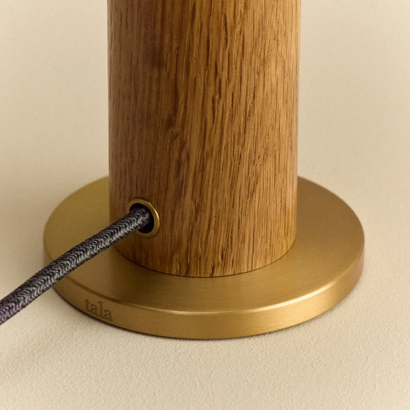 Knuckle Table Lamp in Oak + Sphere IV
