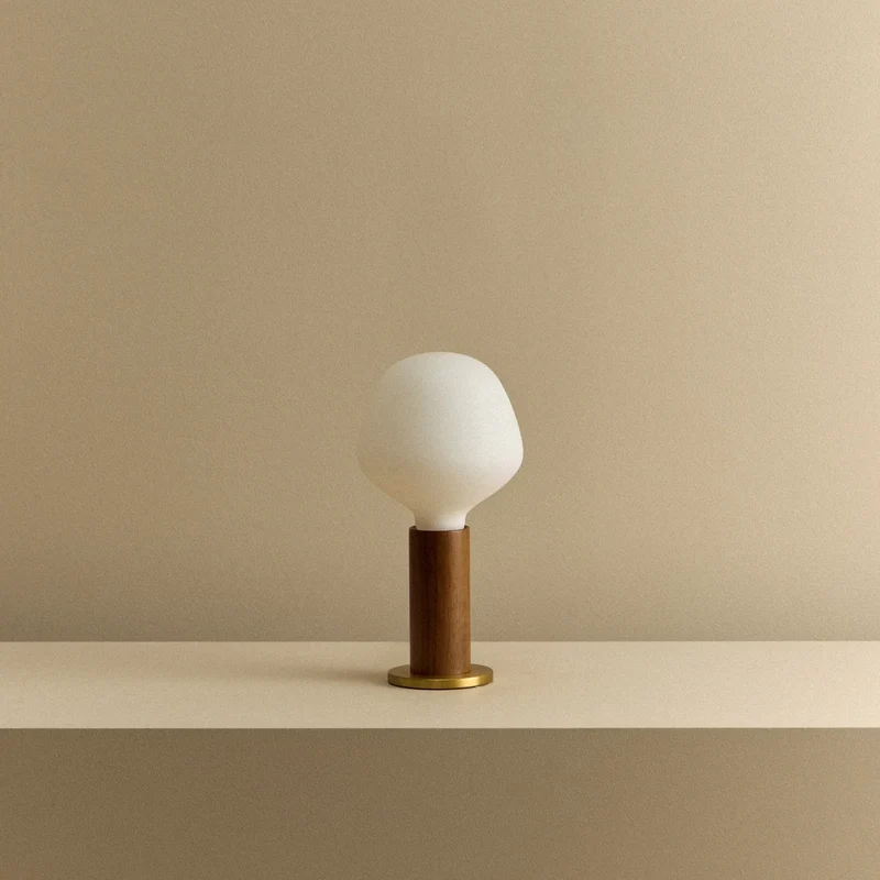 Knuckle Table Lamp in Walnut + Enno