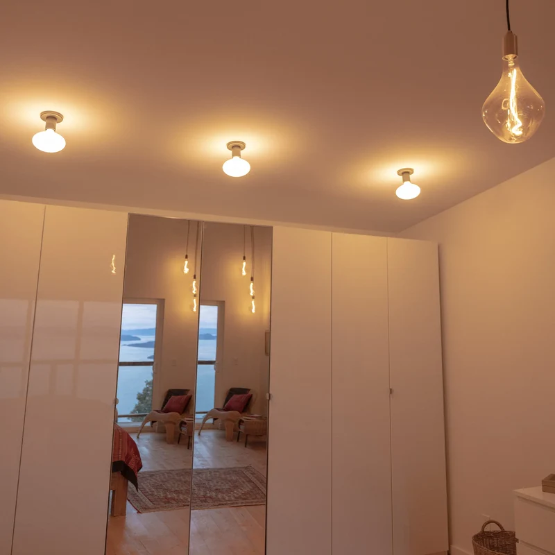 Lochan Wall Light in Brass + Oval