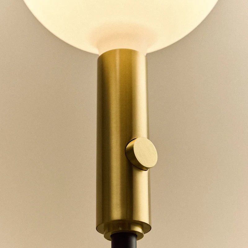 Poise Adjustable Floor Lamp in Brass + Oval II